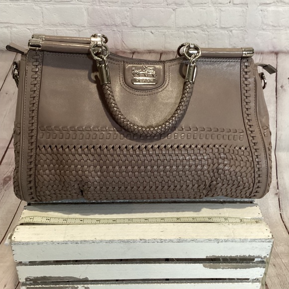 2043. Coach 19646 Madison Caroline Dowel Satchel EUC - Picture 3 of 13